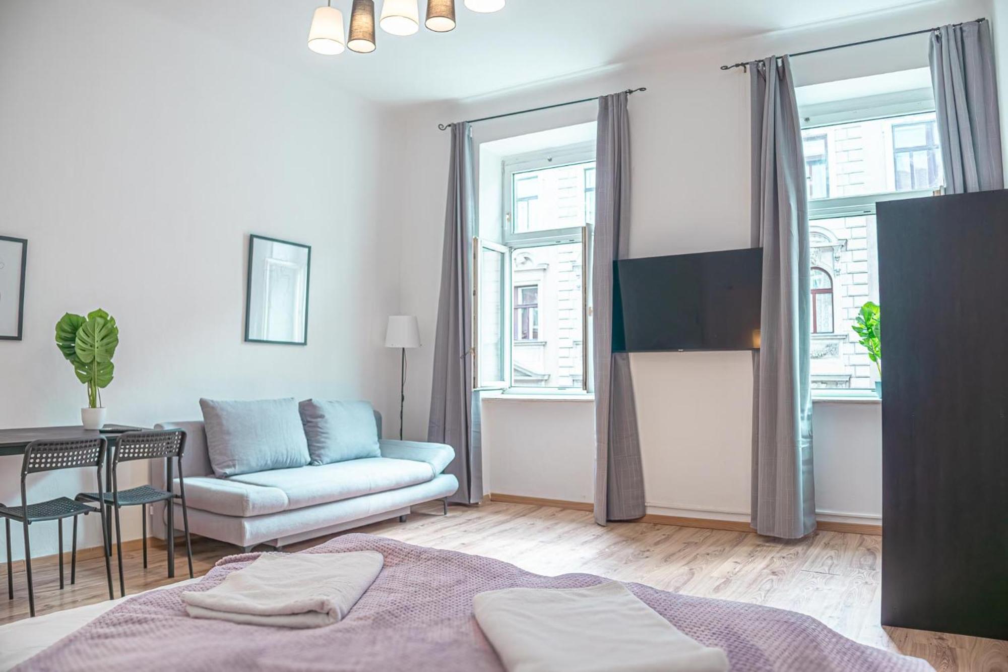 Appartement Antique Chic 2br Getaway In A Historic Setting Wenen