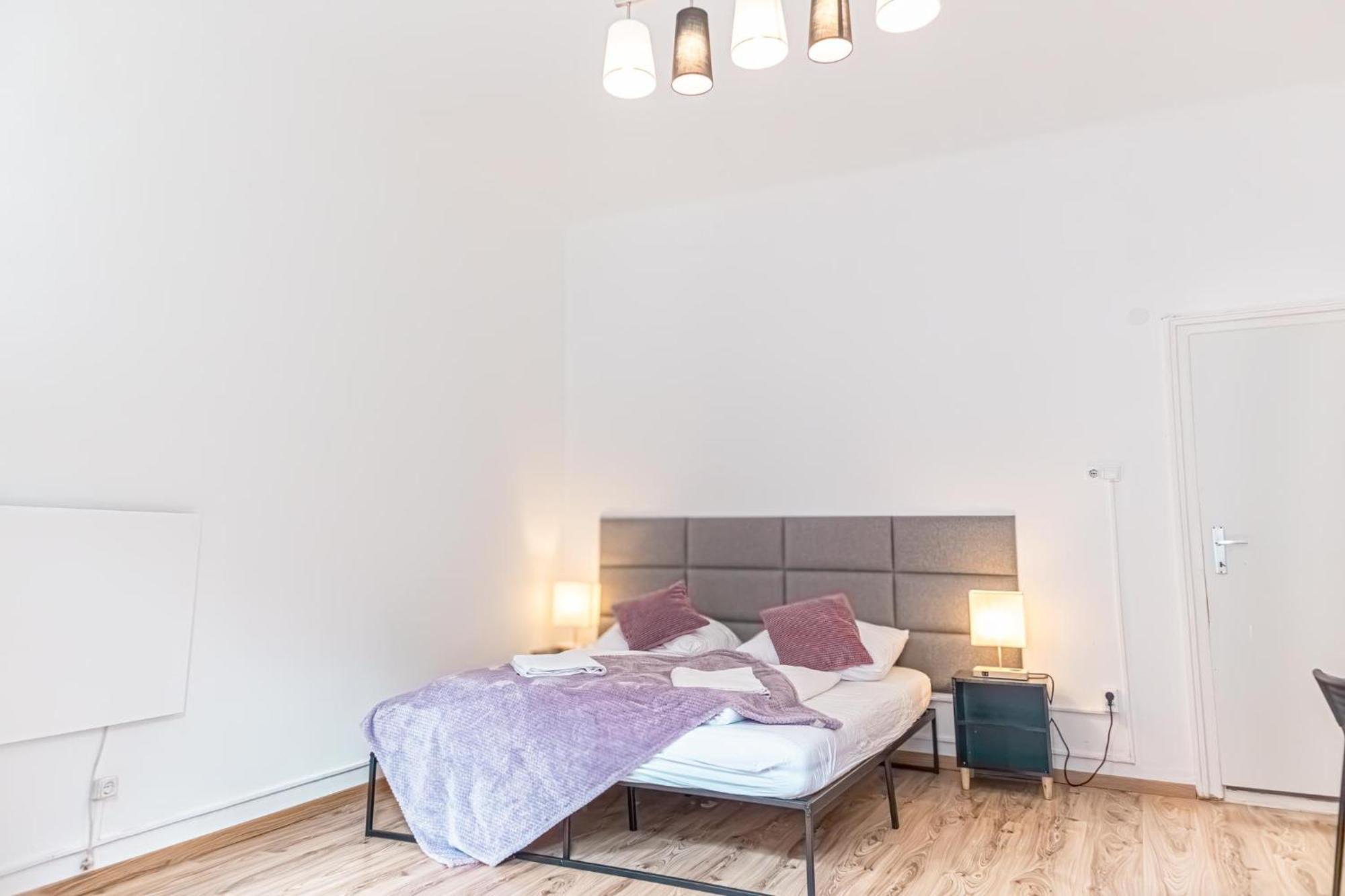 Antique Chic 2br Getaway In A Historic Setting Appartement